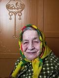 В минуты грусти погладит Елена Петровна шкаф, сделанный руками мужа, и на душе легче становится