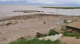 ...но и разбили отремонтированную к районному фестивалю водную сцену