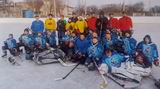 Спортсмены ДЮСШ (нижний ряд) заняли 1-е место в чемпионате района по хоккею с шайбой